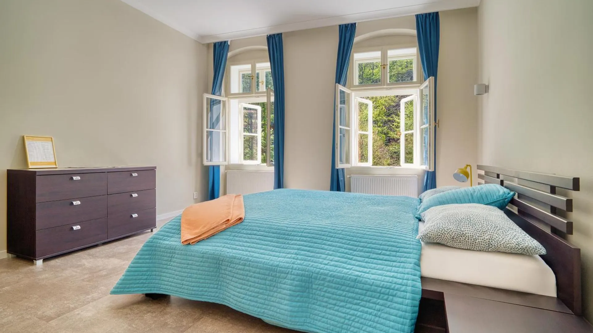 קרלובי וארי Grand Pupp Apartment With Jacuzzi And Netflix By Rentez