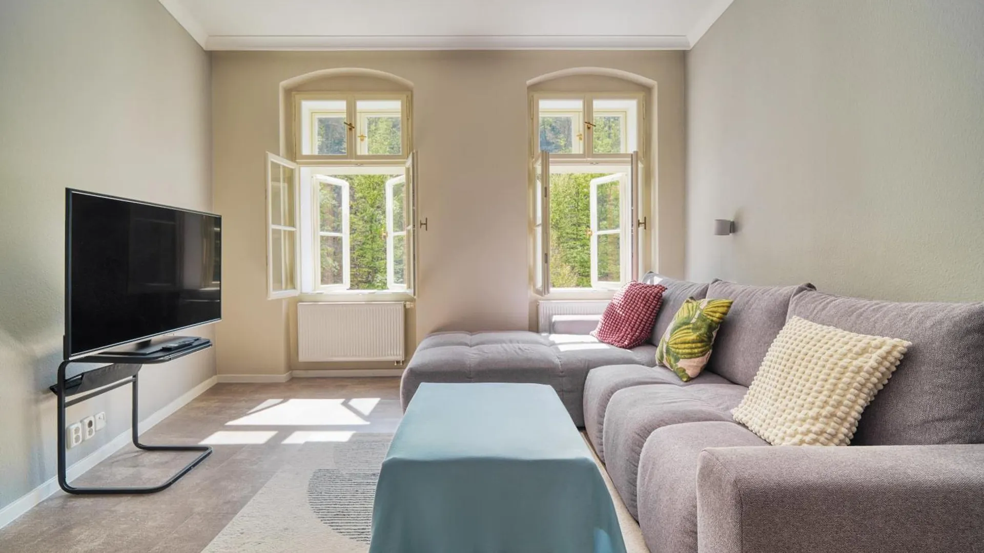 קרלובי וארי Grand Pupp Apartment With Jacuzzi And Netflix By Rentez